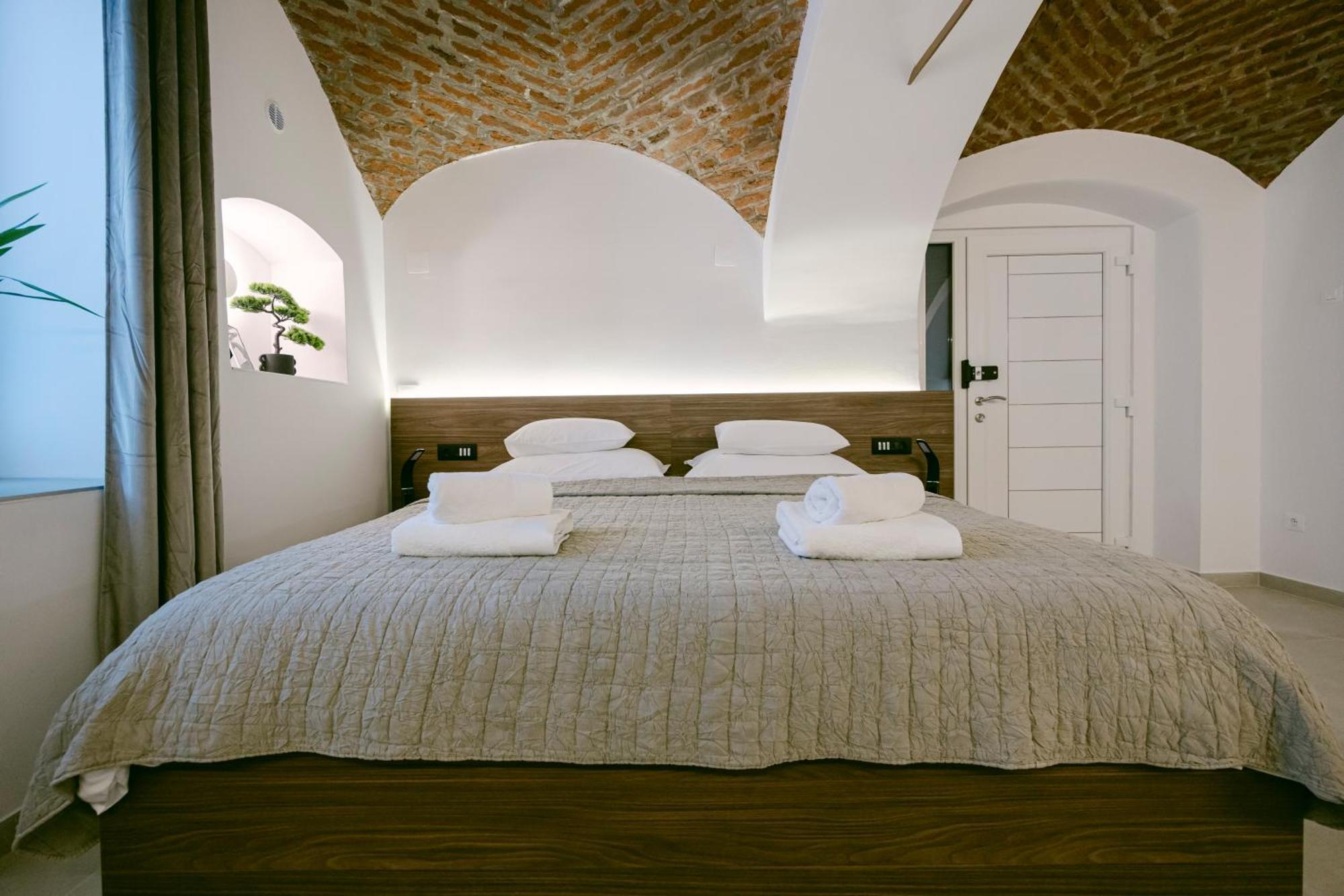 Apartments Tkalca ซาเกร็บ ภายนอก รูปภาพ