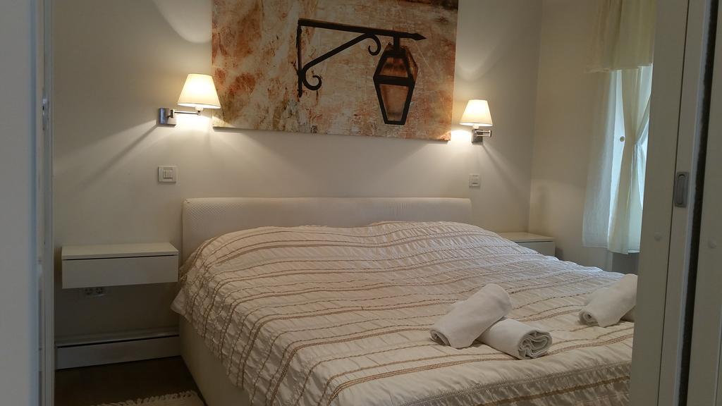 Apartments Tkalca ซาเกร็บ ภายนอก รูปภาพ